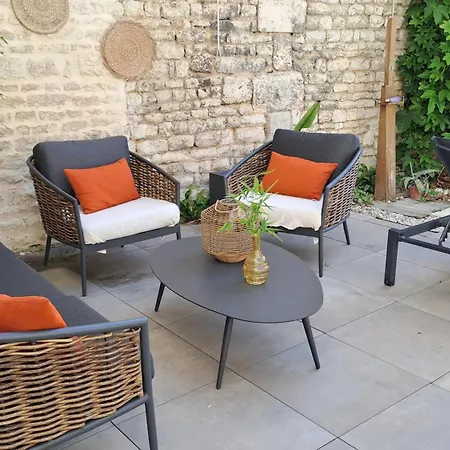 L'Angely - Chambres D'Hotes Niort Exterior photo